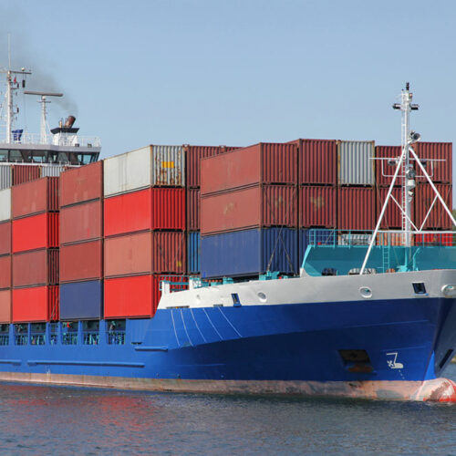 Freight shipping – Its pros, cons, and other things to know