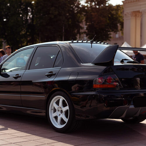 Here’s What the Mitsubishi 3000GT Has to Offer